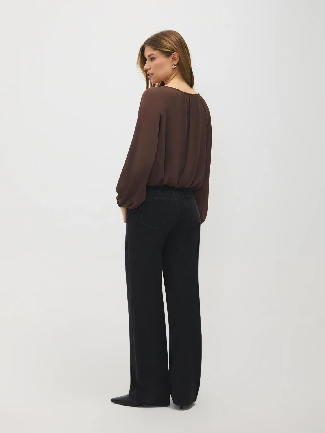 V-Neck Pleated Chiffon Top - Image 5