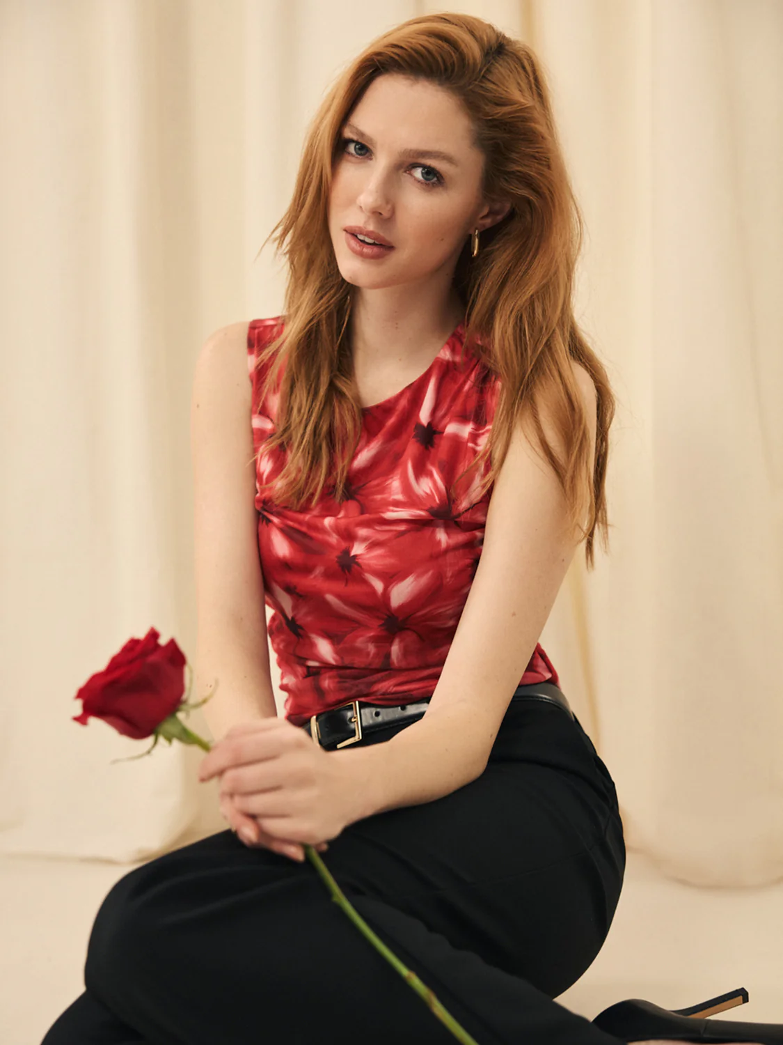 Sleeveless Abstract Mesh Top - Image 7