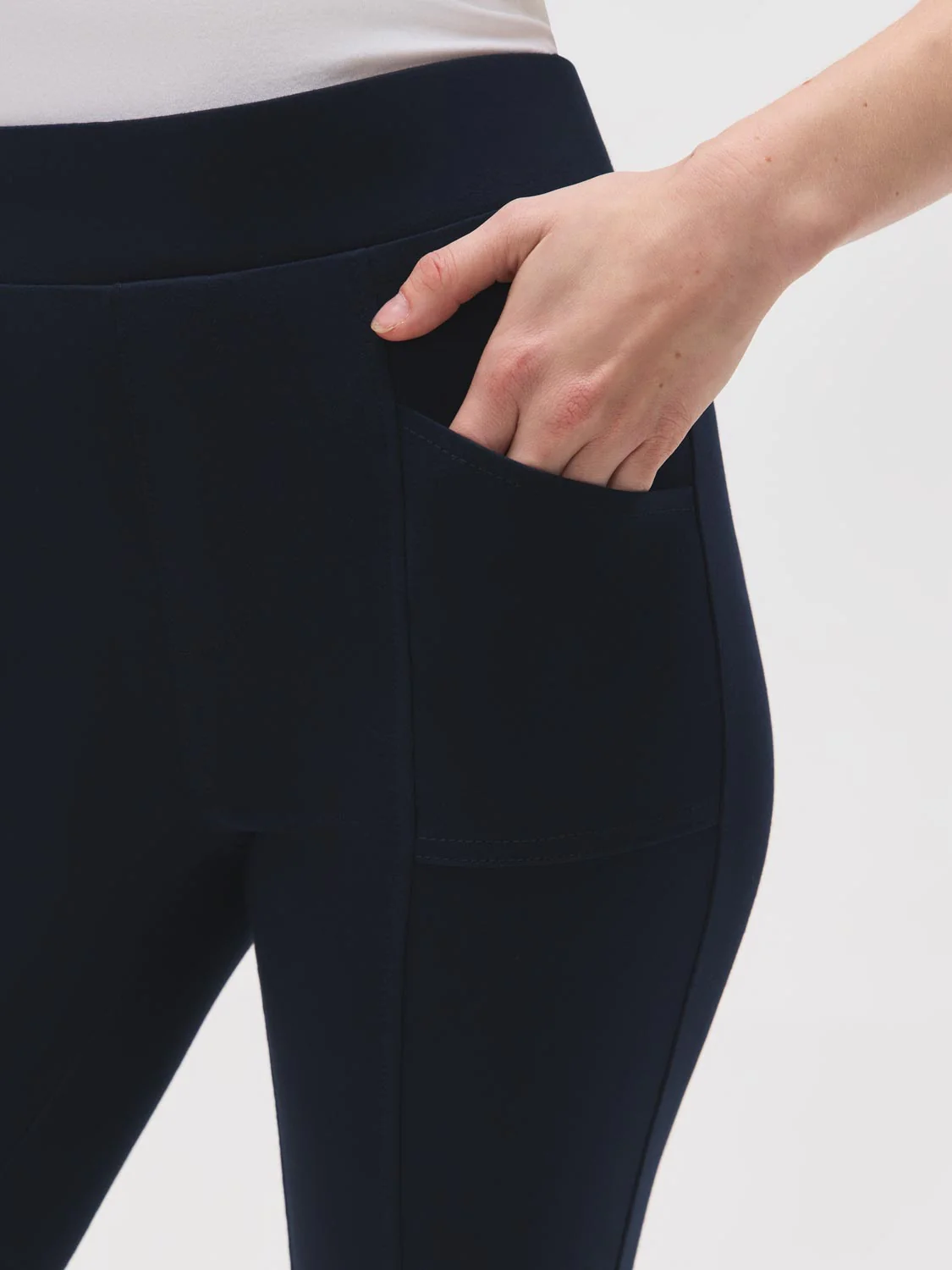Skinny Leg Pull-On Pants - Image 4