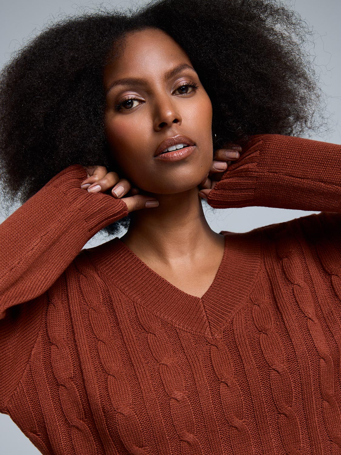 V-Neck Cable Knit Front Sweater - Image 10