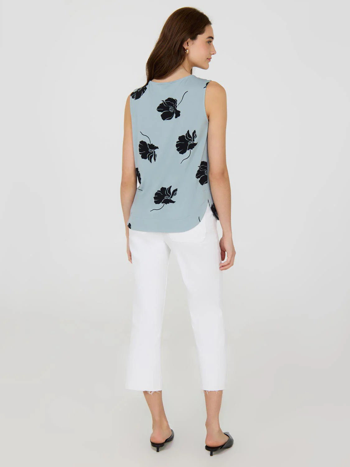 Sleeveless Floral Crepe Shell Top - Image 4
