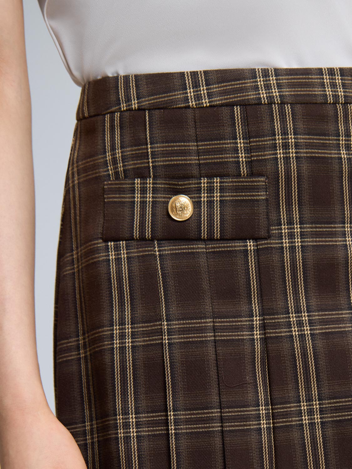 Front Pleated Plaid Mini Skirt - Image 4