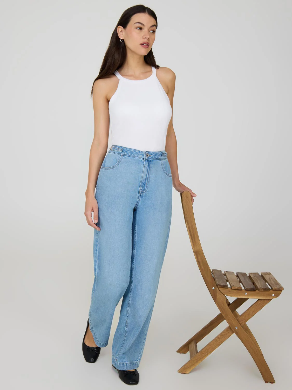 Metal Trim Straight Leg Cotton Jeans - Image 3