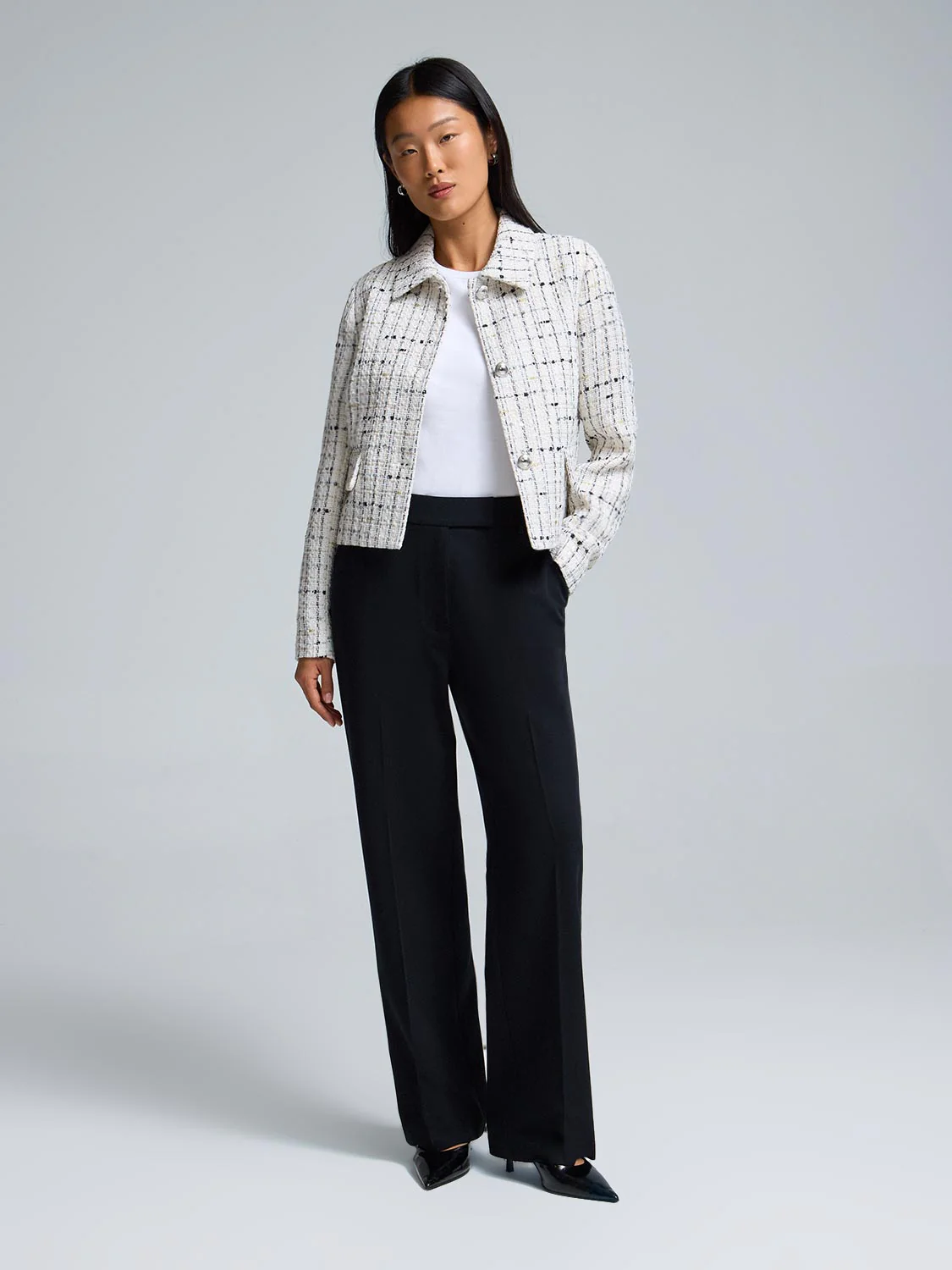 Collared Cropped Boucle Blazer - Image 5
