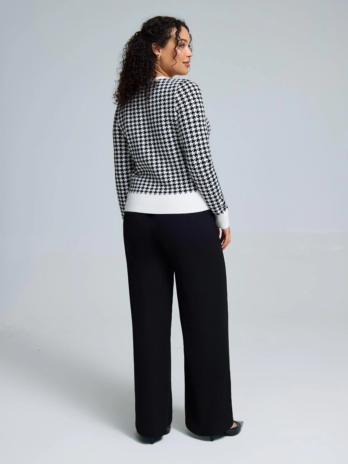 Jacquard Button-Front Cardigan - Image 3