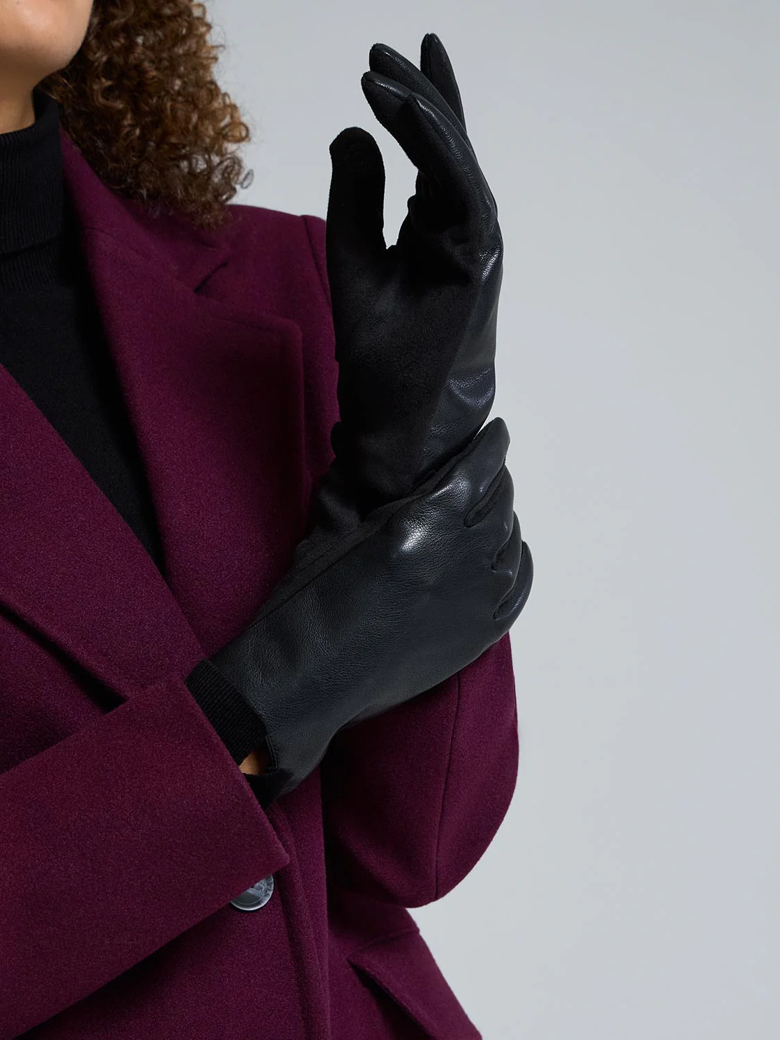 iTouch Faux Leather Gloves - Image 2