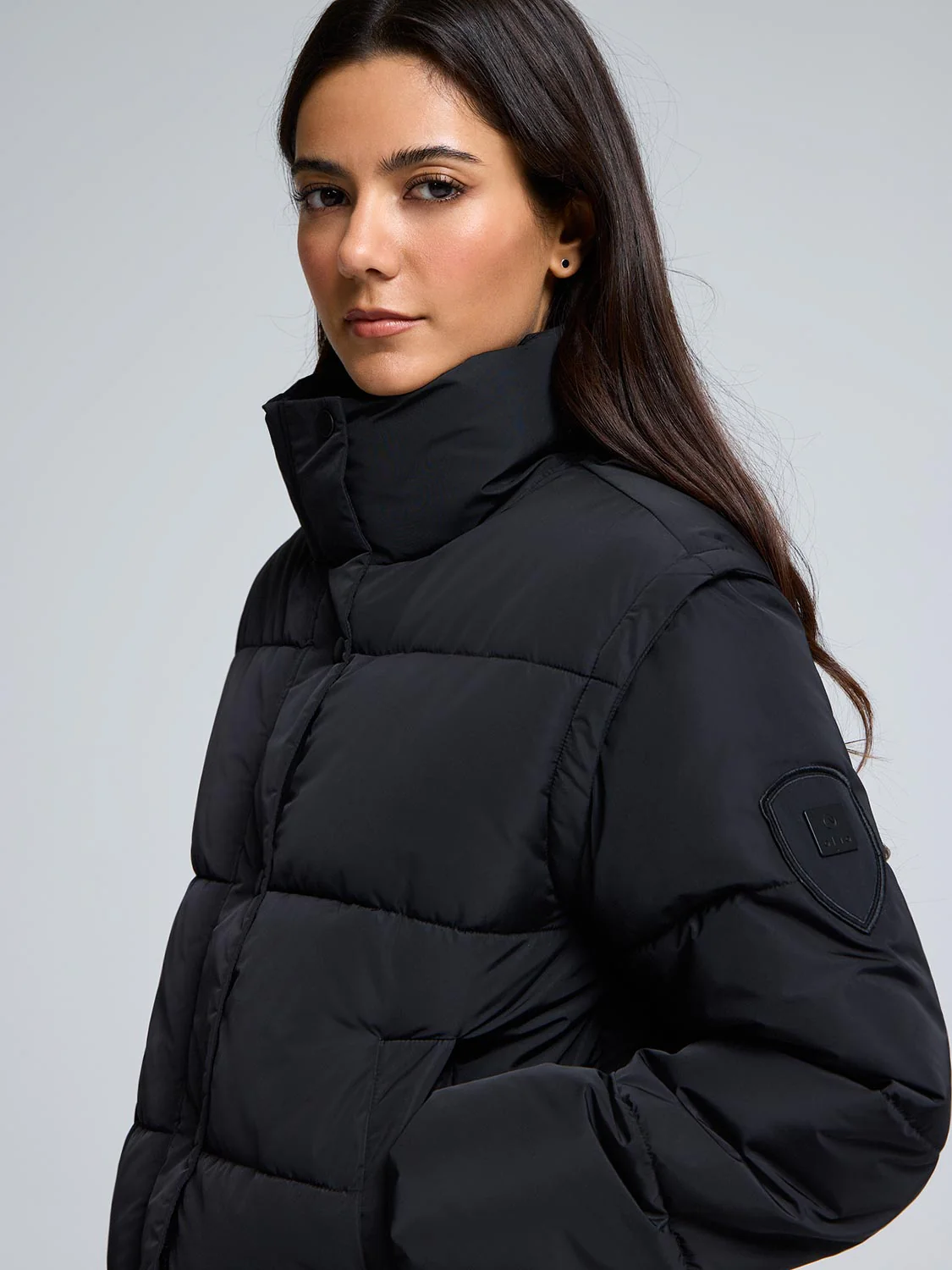 Short Puffer With Removable Sleeves - Image 4