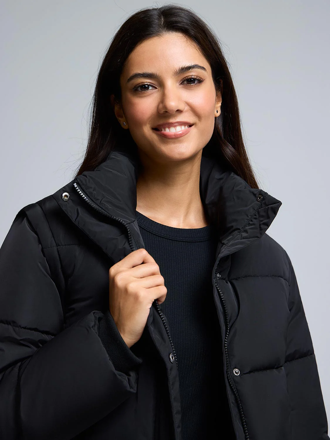 Short Puffer With Removable Sleeves - Image 5