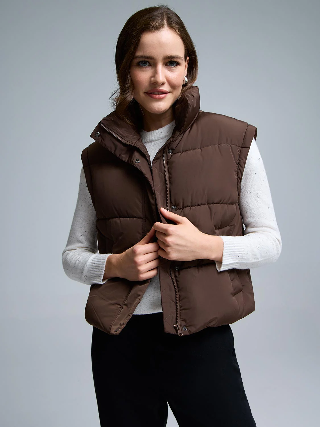 Short Puffer With Removable Sleeves - Image 7
