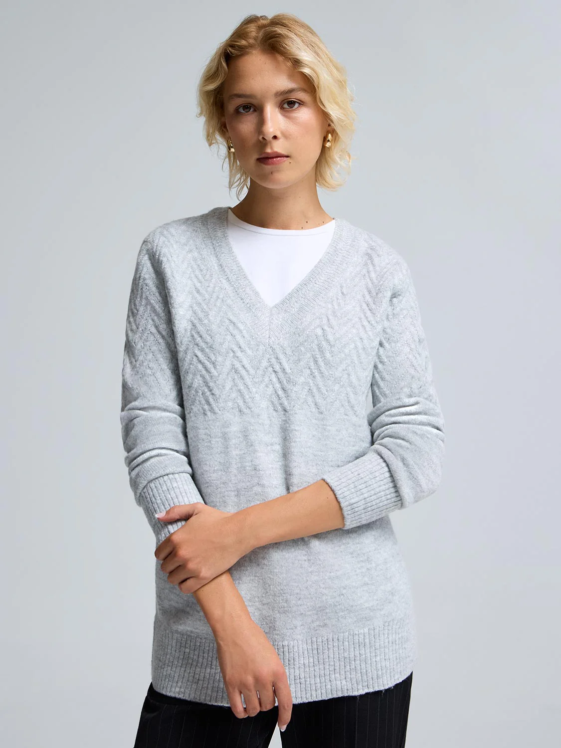 Metallic V-Neck Sweater - Image 5