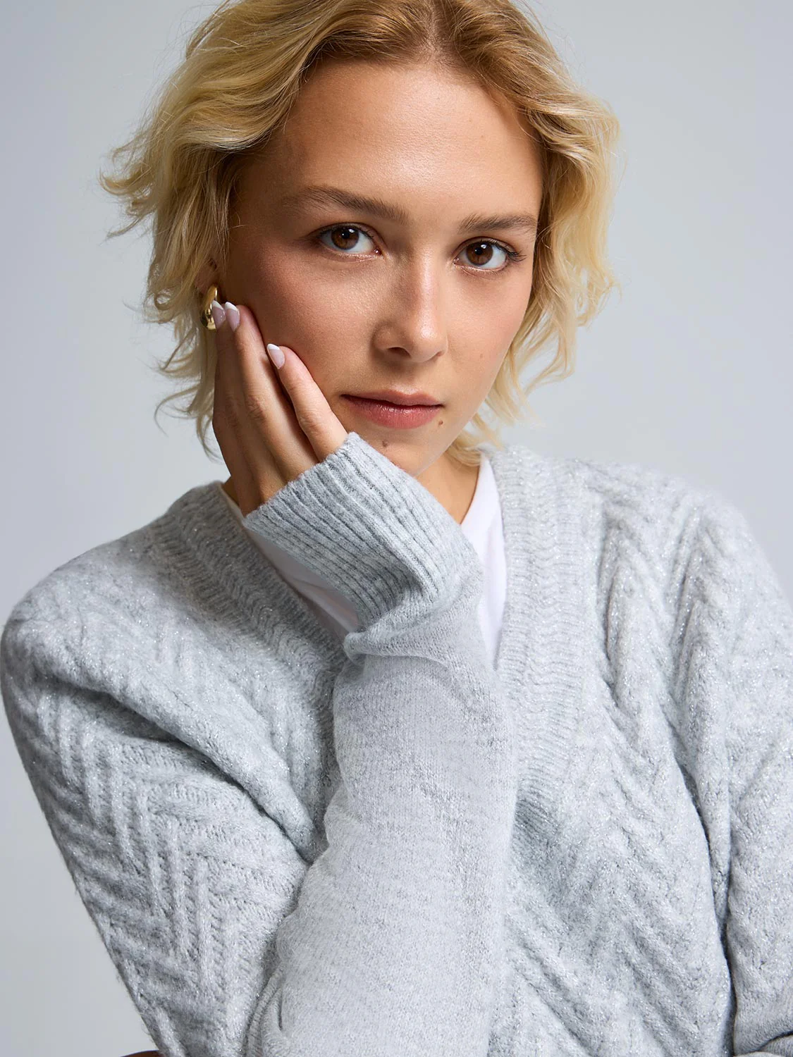 Metallic V-Neck Sweater - Image 8
