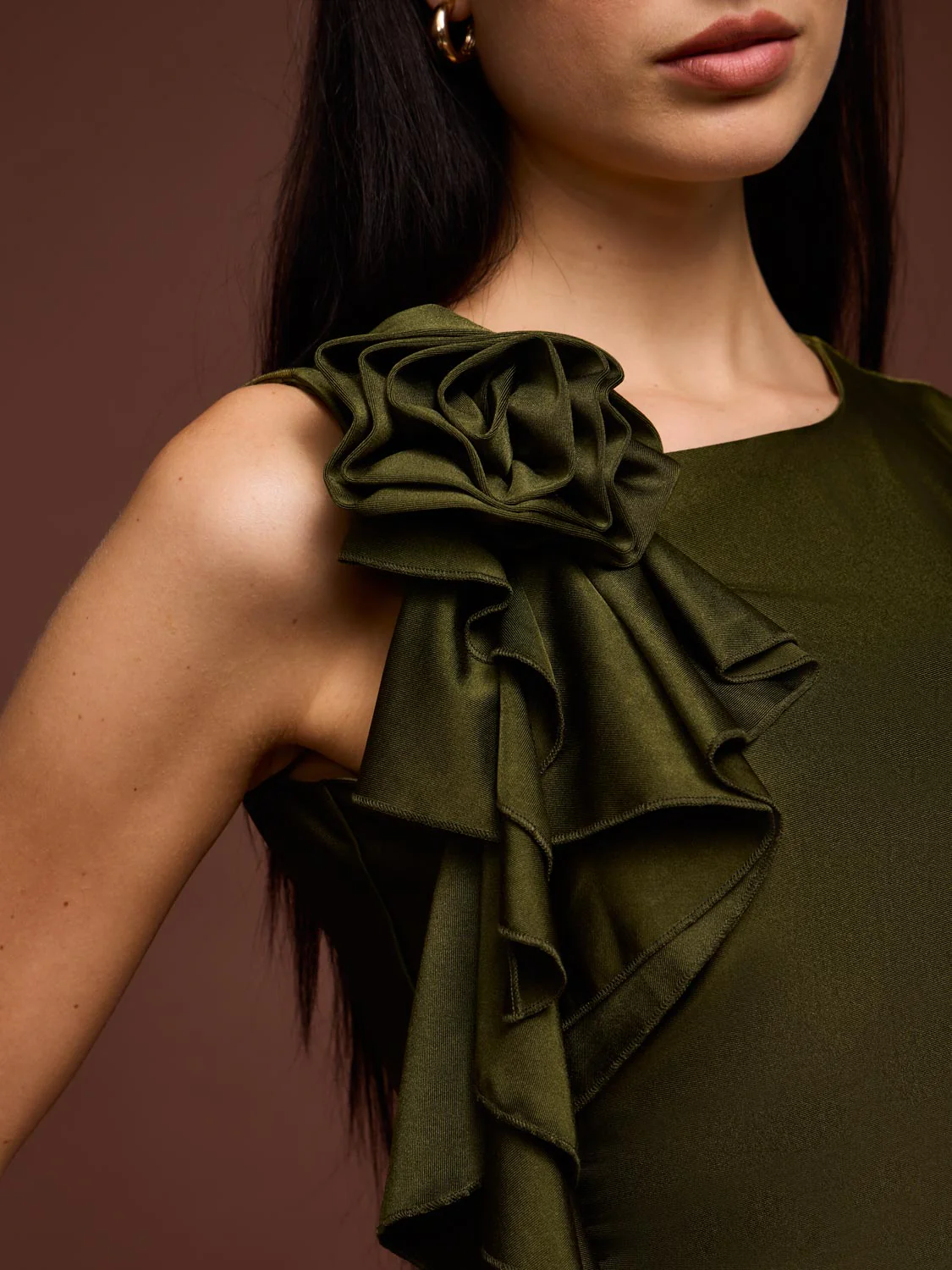 Sleeveless Rosette Ruffle Top - Image 4