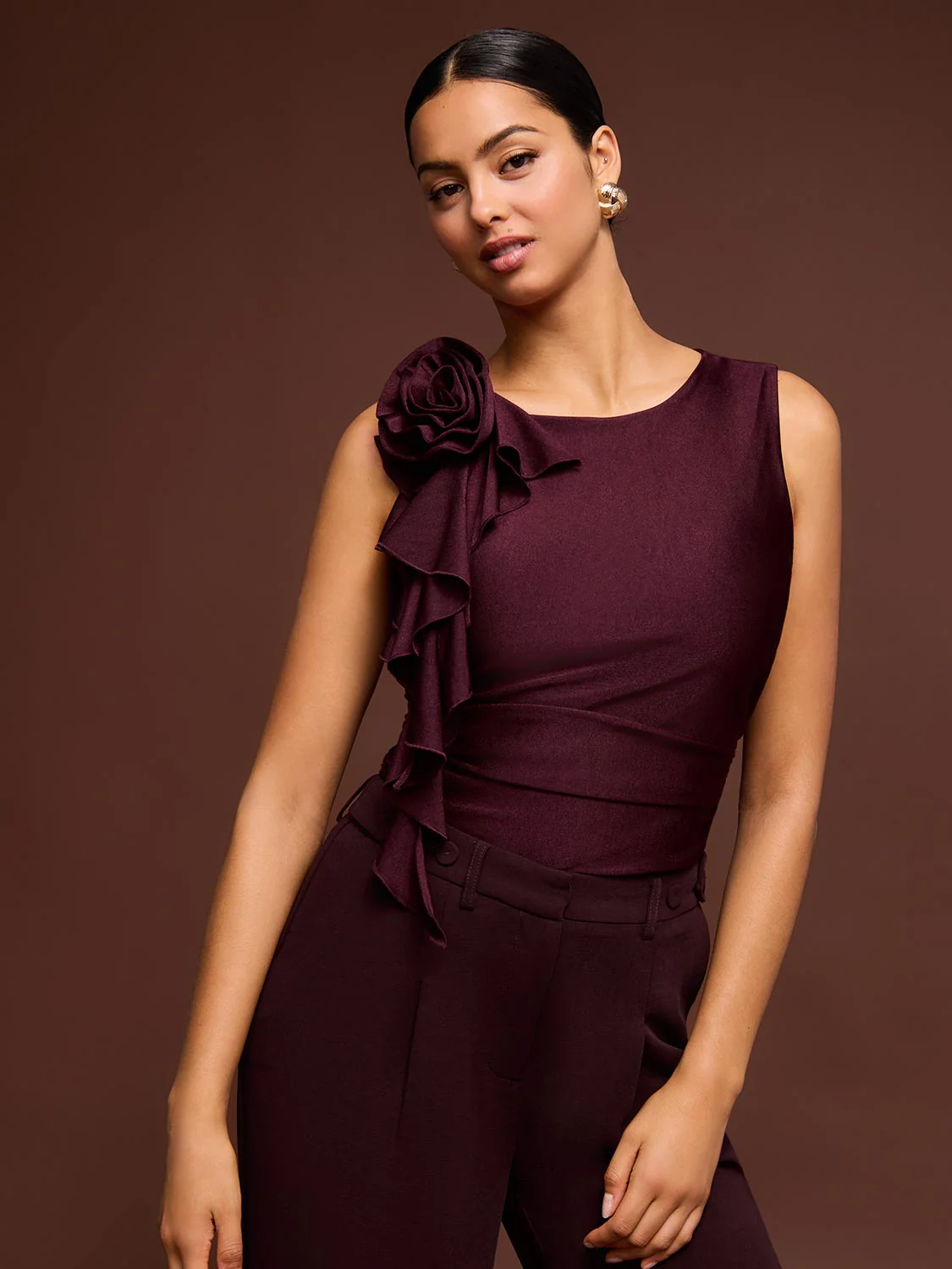 Sleeveless Rosette Ruffle Top - Image 6