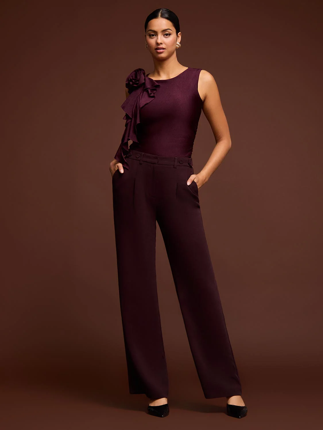 Sleeveless Rosette Ruffle Top - Image 9
