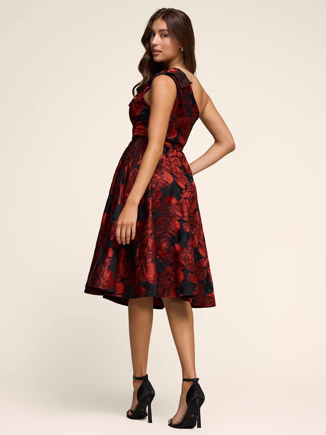 One-Shoulder Fit & Flare Floral Dress - Image 4
